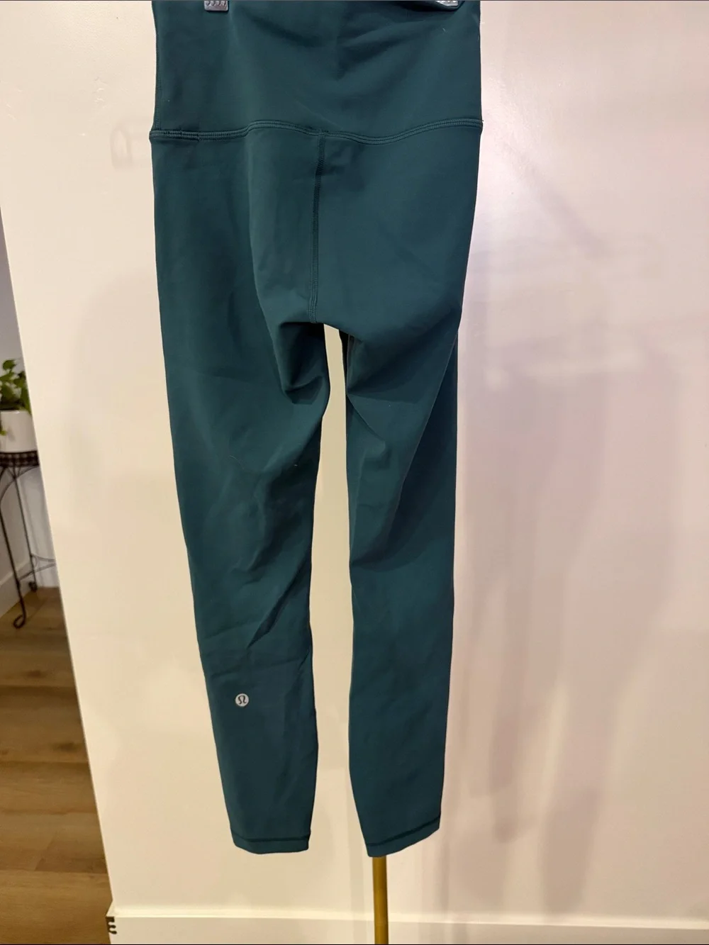 358. Lululemon High-Waist Teal Wonder Train Leggings.